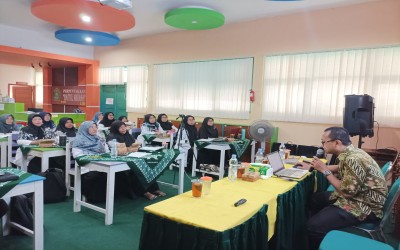 Tingkatkan Kompetensi, Guru-Guru Bahasa Indonesia Ikuti Workshop Asessmen Kurikulum Merdeka