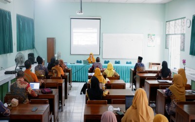 MTsN 5 Bantul Adakan Peninjauan Ulang Draf Kurikulum Bersama Pengawas Madrasah